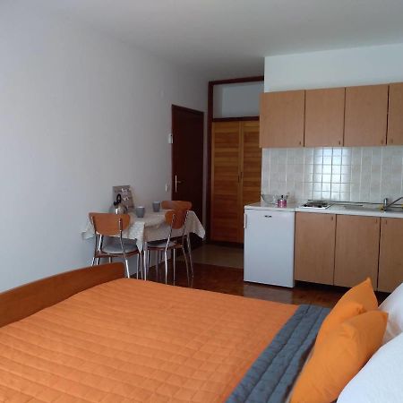 Apartments Davor Биоград-на-Мору Экстерьер фото