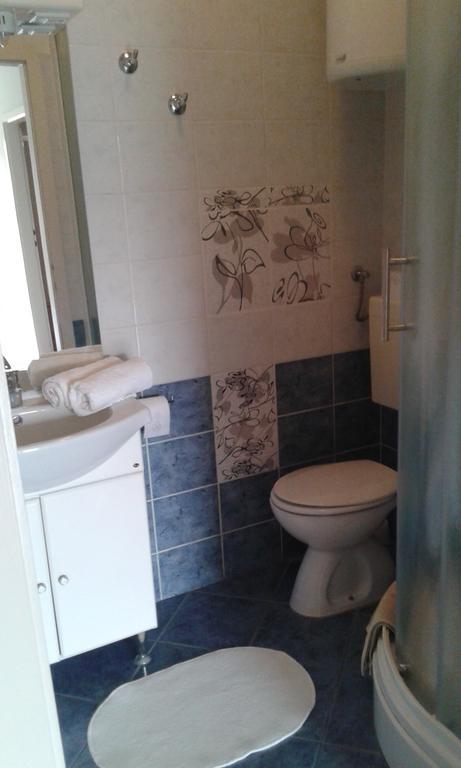 Apartments Davor Биоград-на-Мору Номер фото